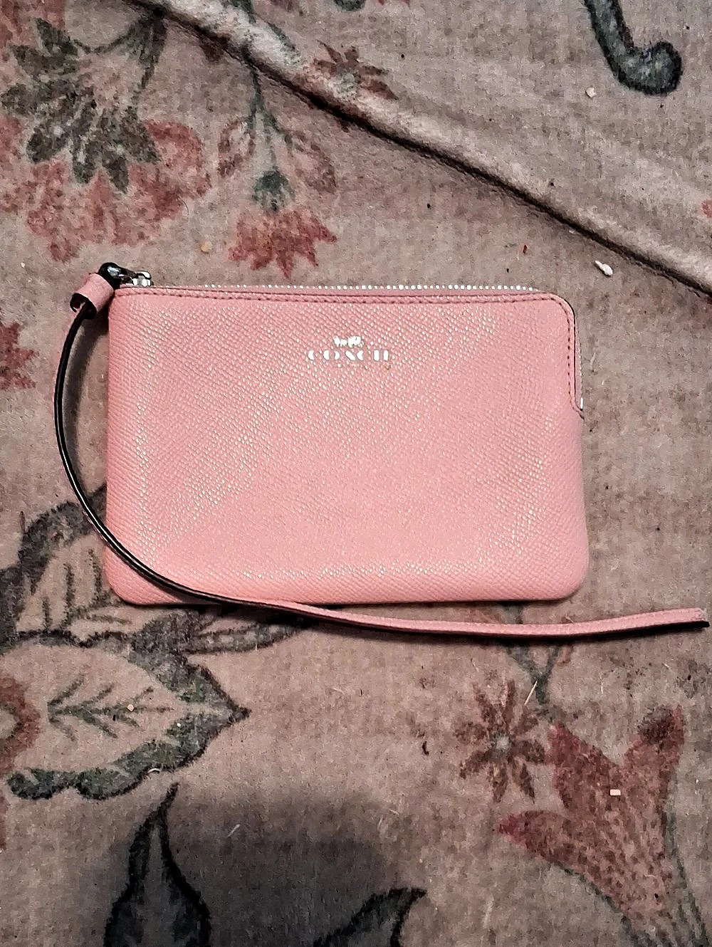 Coach Corner Zip Wristlet Pink Leather